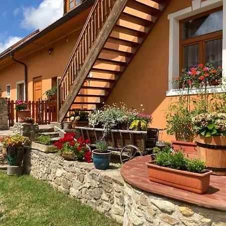 Apartman Pod Sribrnou Horou Lhenice Exterior photo