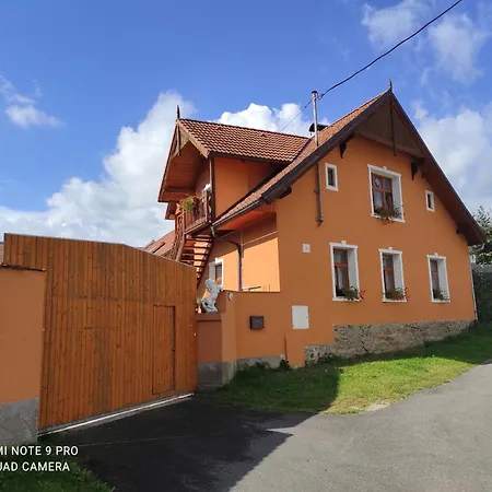 Apartman Pod Sribrnou Horou Lhenice Exterior photo